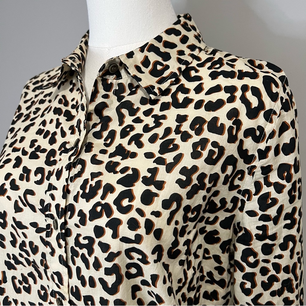 Nordstrom 1901 100% Cotton Leopard Button Down Blouse Size M - Picture 3 of 9